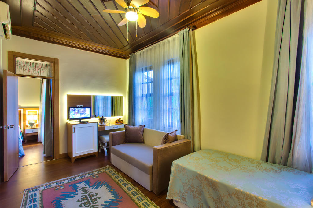 Dogan Hotel Antalya Exteriér fotografie